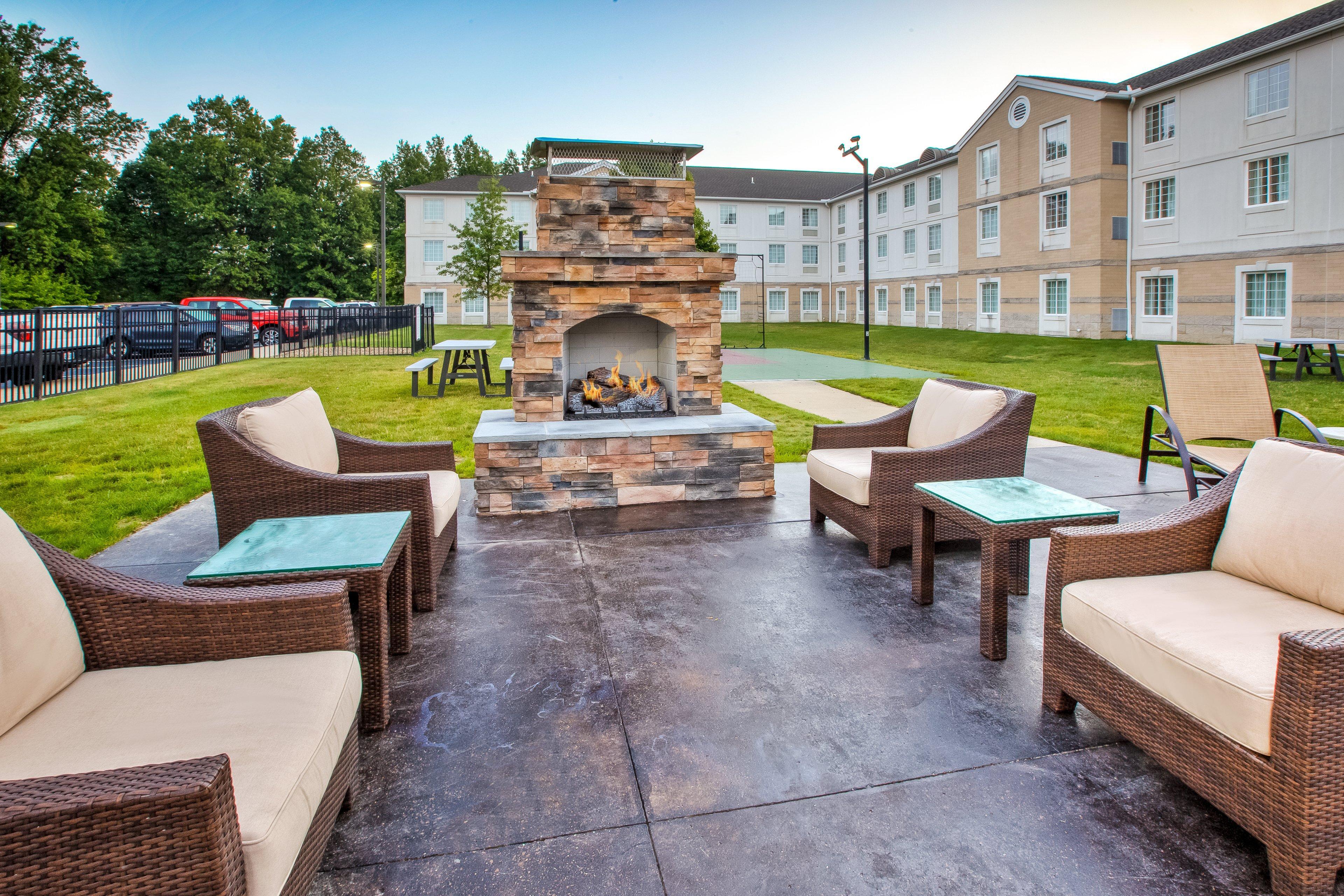 Staybridge Suites Cleveland Mayfield Heights Beachwood By Ihg Zewnętrze zdjęcie